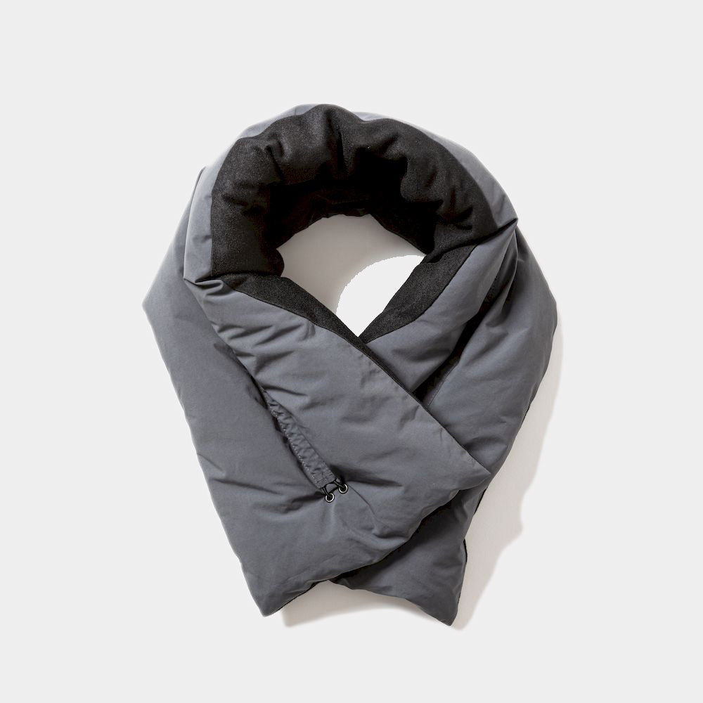 Wrap Down Muffler (Charcoal) / MWAC23210 meanswhile 公式オンラインストア