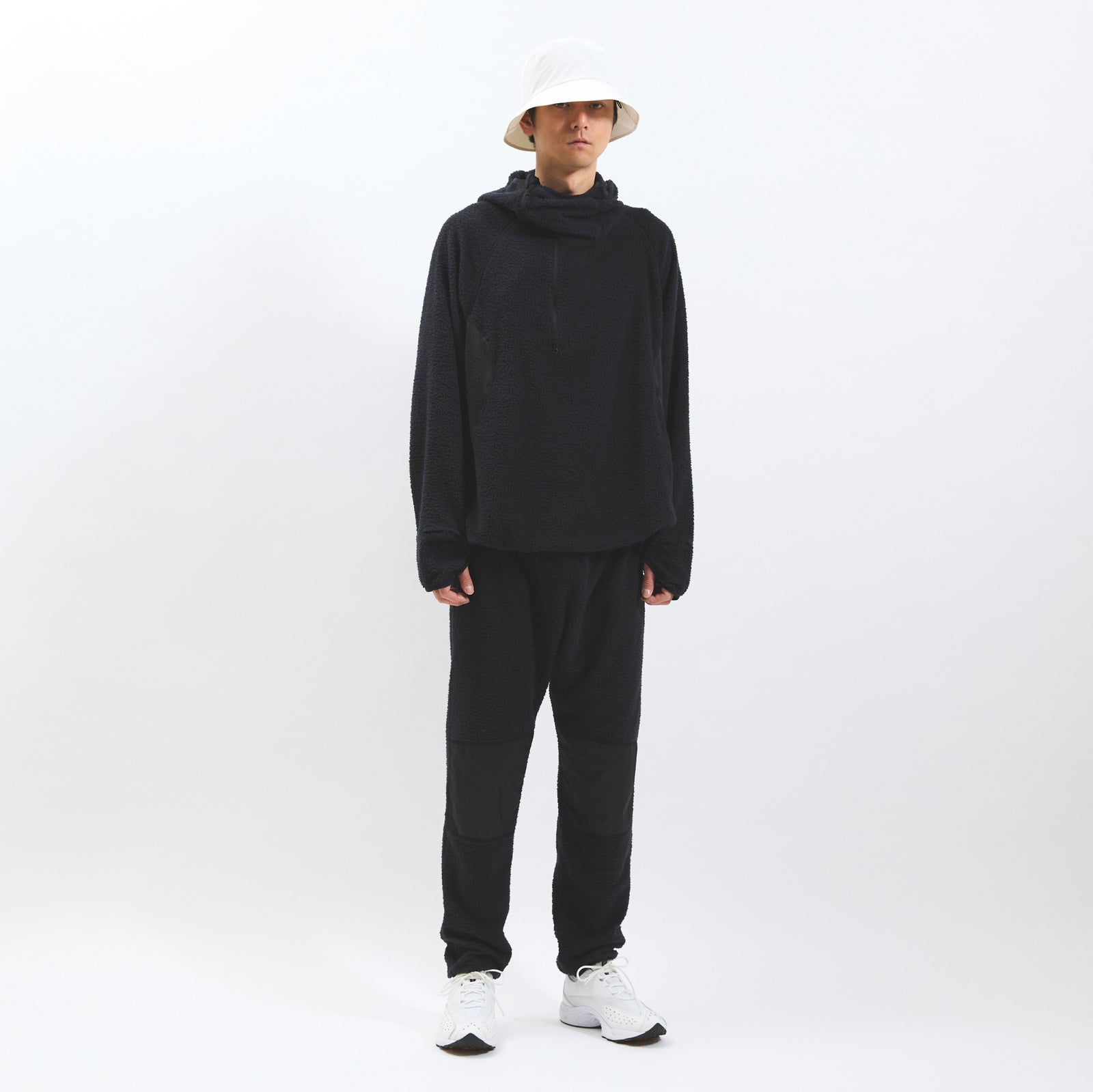 SWEATS COLLECTIVE COFFEE 上M 下XS Men's Focus Tech Sweatpants | Grey | On Canada