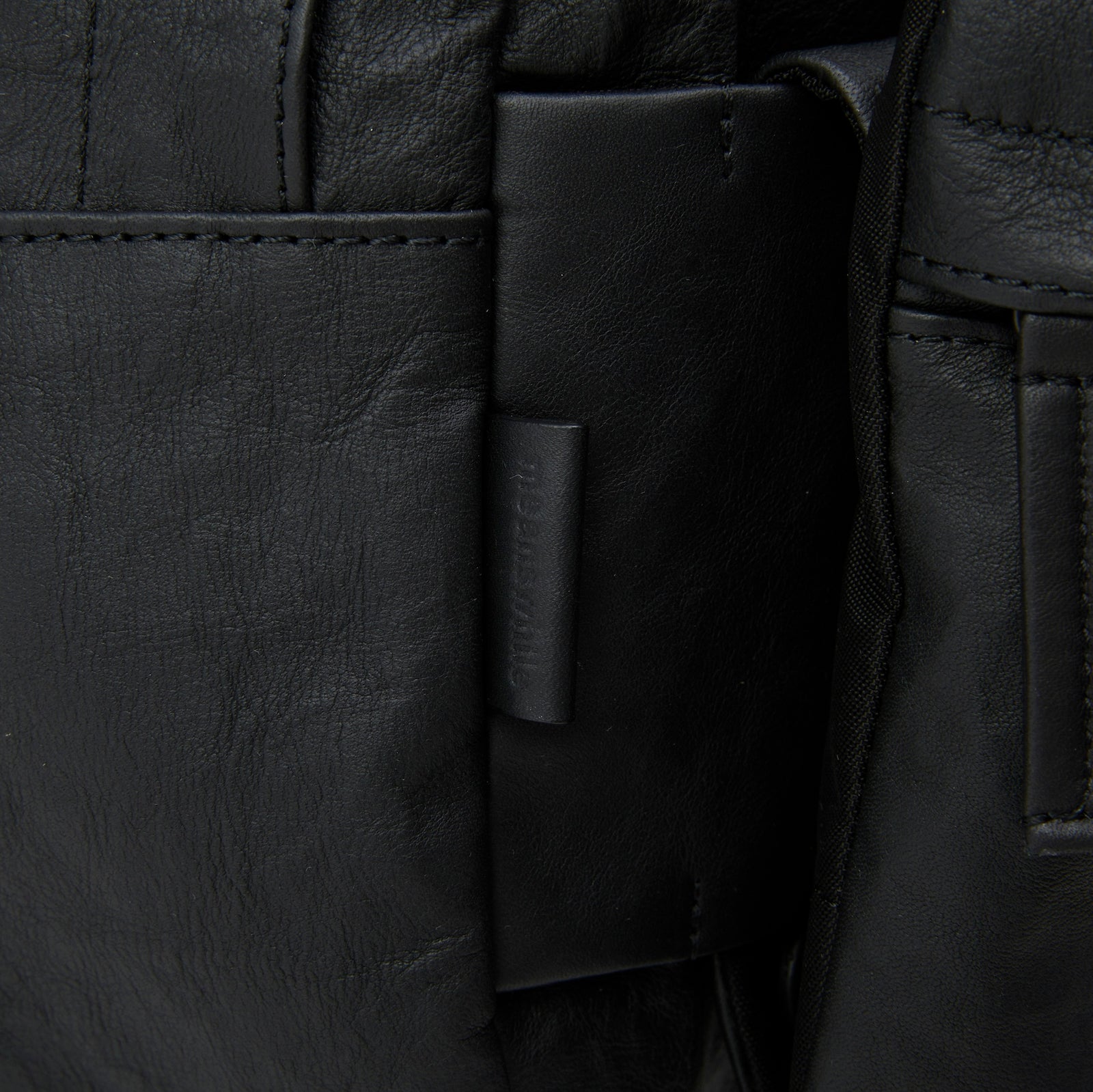 meanswhile × objcts.io Dyneema® Leather Daypack meanswhile × objcts.io Dyneema® Leather Daypack