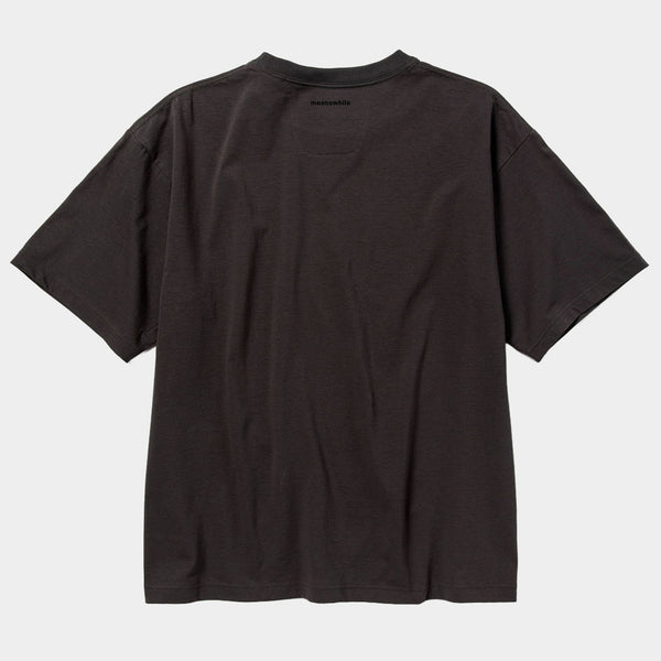 【Limited】Abstract Photograph Tee “meanwhile”(OFF BLACK)/MW-CT25211